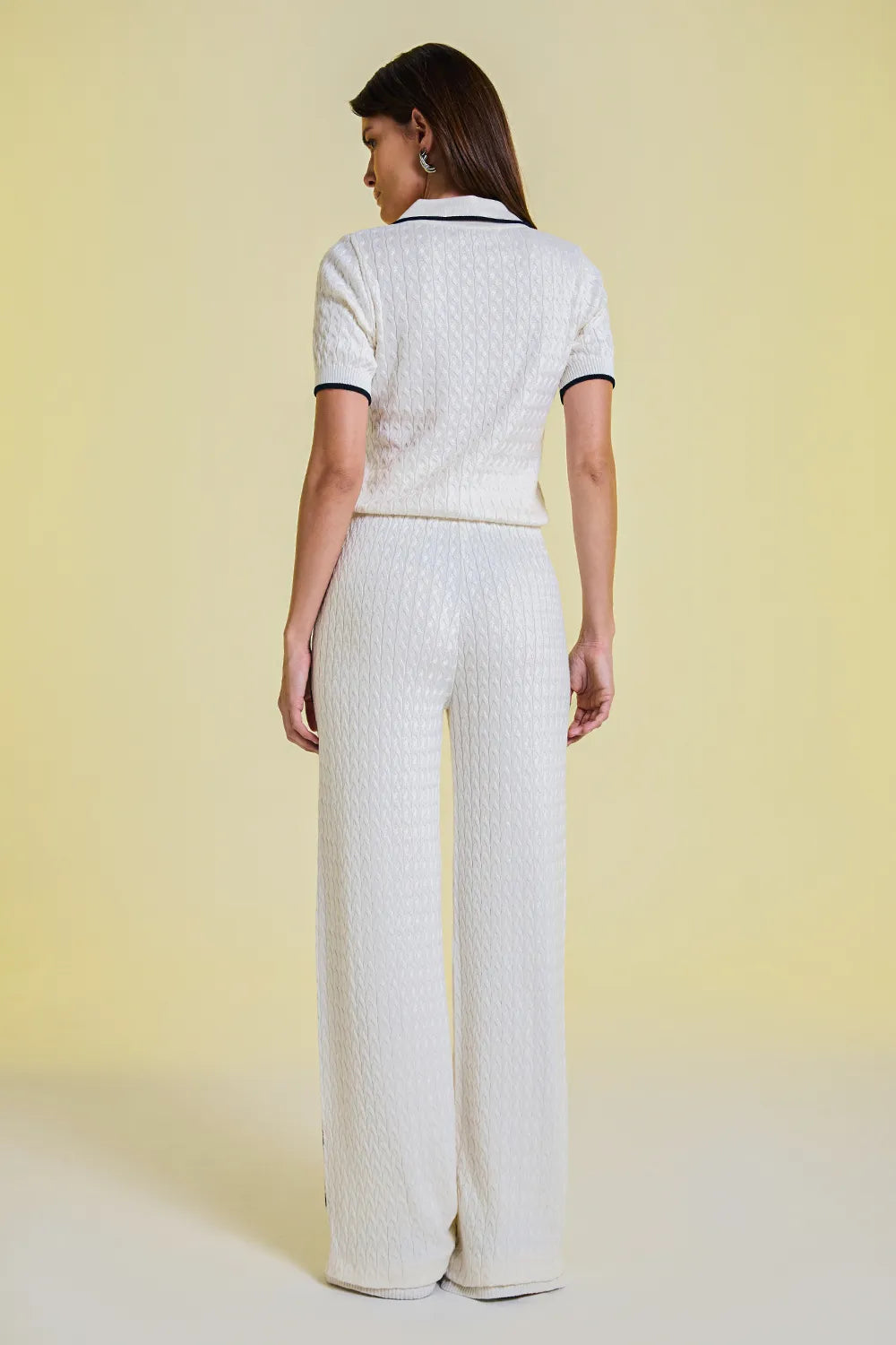 Conjunto Angelina Camisa + Calça Off White e Marinho
